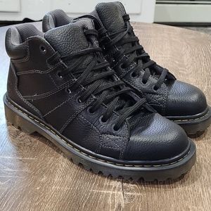Dr. Martens Harrisland black leather boots size 10
